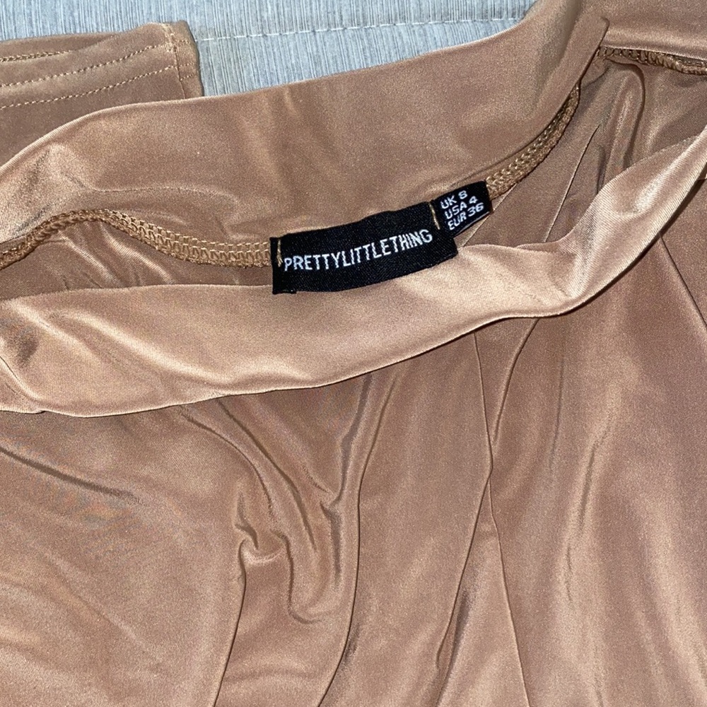 Pretty Little Thing Ruched Leggings Nude😍🤤 - Picture 3 of 7